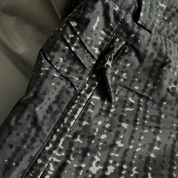 Columbia snow pants - Picture 5 of 6